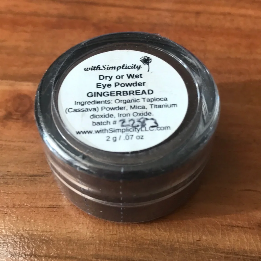 New WithSimplicity dry or wet eyeshadow - gingerbread